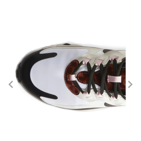 Nike Women’s Air Max 270 React Shoes Sneakers - Picture 3 of 5